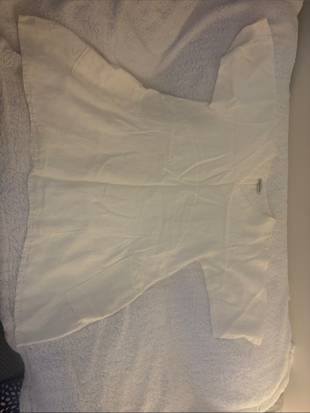 Blue Fish White V-Neck Tunic Top